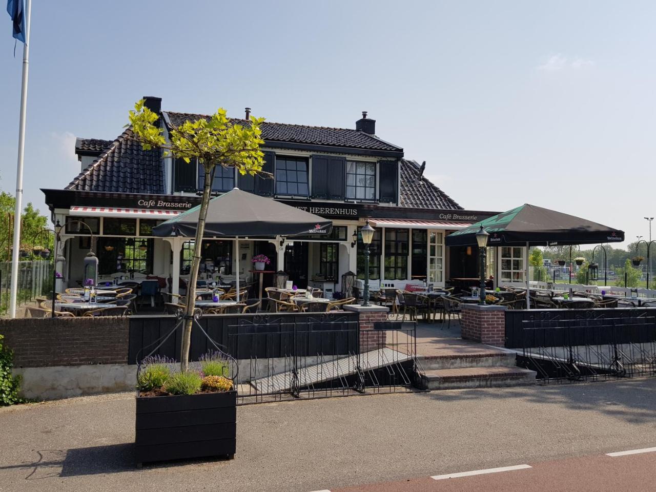 Cafe Brasserie Het Heerenhuis Het Kalf Екстер'єр фото